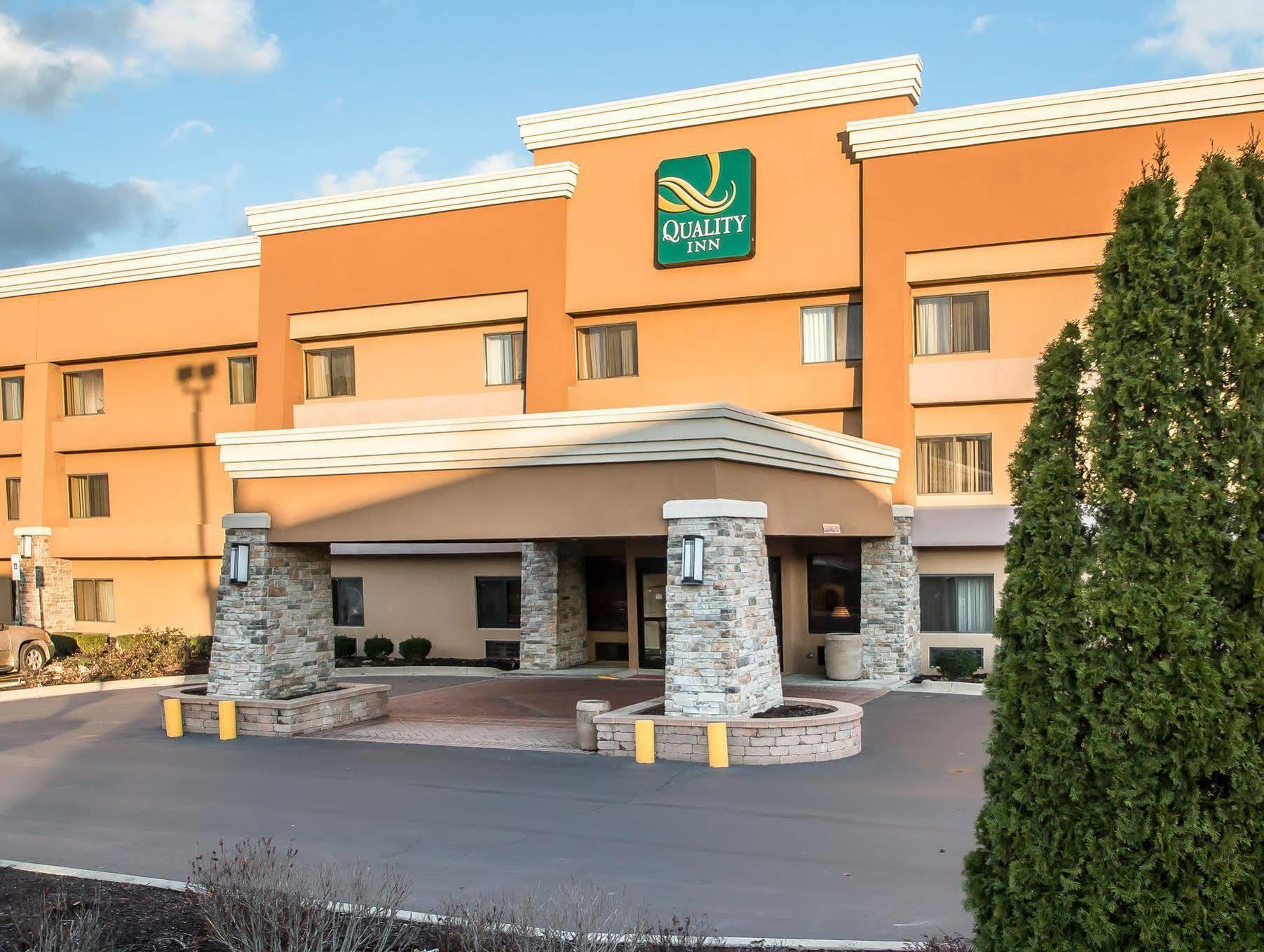 Comfort Inn Hoffman Estates - Schaumburg Exterior photo